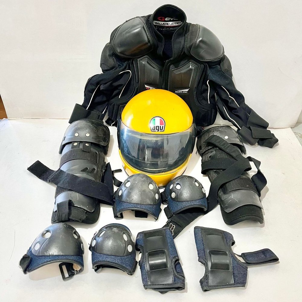 Full Body Armour Suit for Kids Size Small With Helmet Great Condition Ballistic